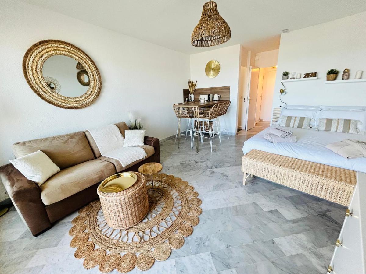 Studio Chic & Cosy Vue Mer, Clim, Parking Ла-Гранд-Мот Экстерьер фото